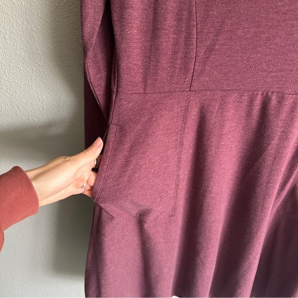 Toad & Co Burgundy Long Sleeve Jersey Knit Dress Medium - Picture 2 of 11
